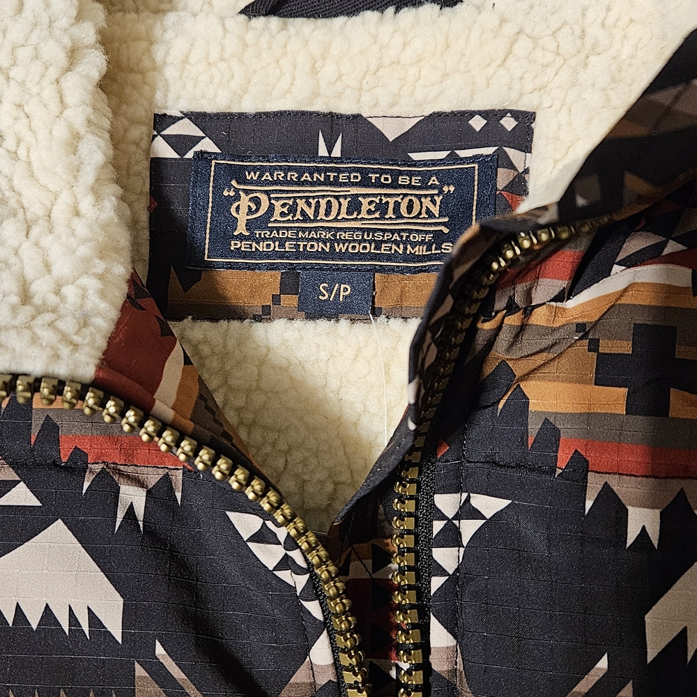 Pendleton Sherpa Lined Vest - image 2